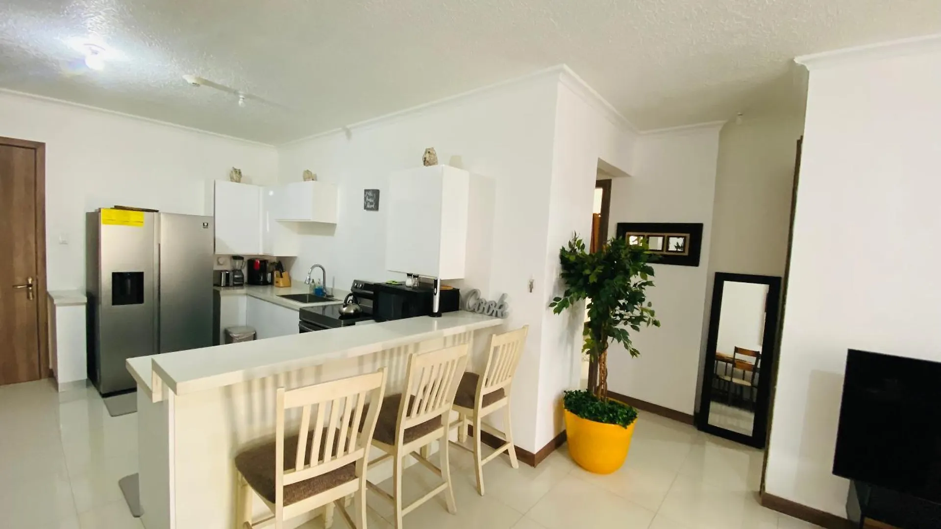 Metcalfe Two Bedroom Suite Kingston